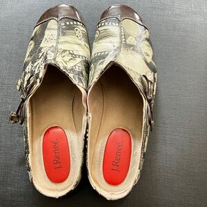 J.Renee Artistic Brown and Cream Moccasins
